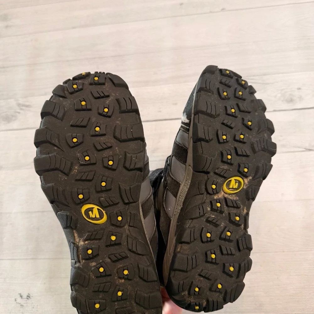 Merrell kids black and grey winter snow boots hiking boots big kids size‎ 4
